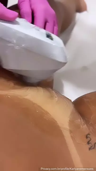 Vídeo da Karlyane Menezes sem roupa na clínica Vídeo da Karlyane Menezes sem roupa na clínica